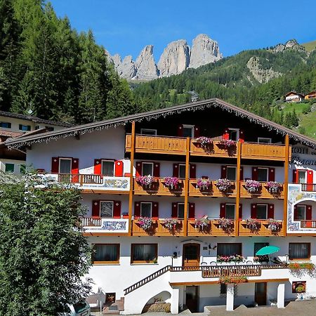 Hotel Fiorenza Campitello di Fassa Esterno foto