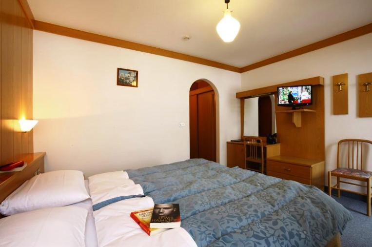 Hotel Fiorenza Campitello di Fassa Esterno foto