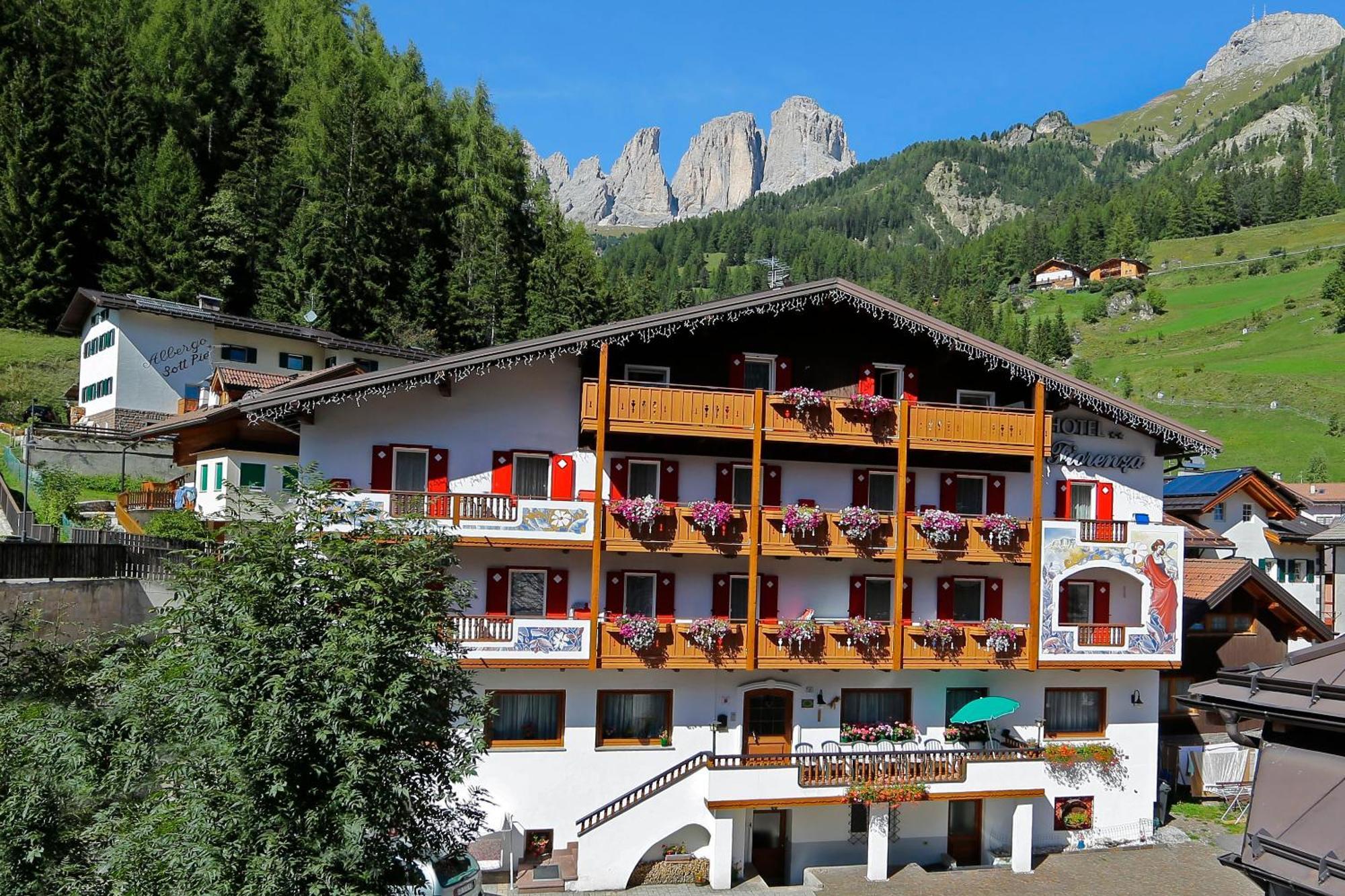 Hotel Fiorenza Campitello di Fassa Esterno foto