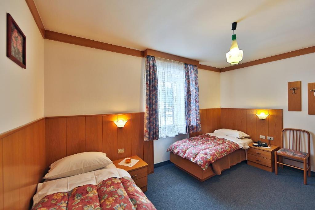 Hotel Fiorenza Campitello di Fassa Esterno foto